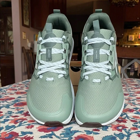 Altra Lone Peak 7 Sage Green Shoes - Women’s 9.5 - Picture 2 of 6
